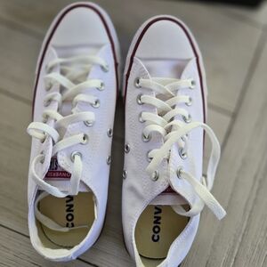 Brand New Converse White Sneakers